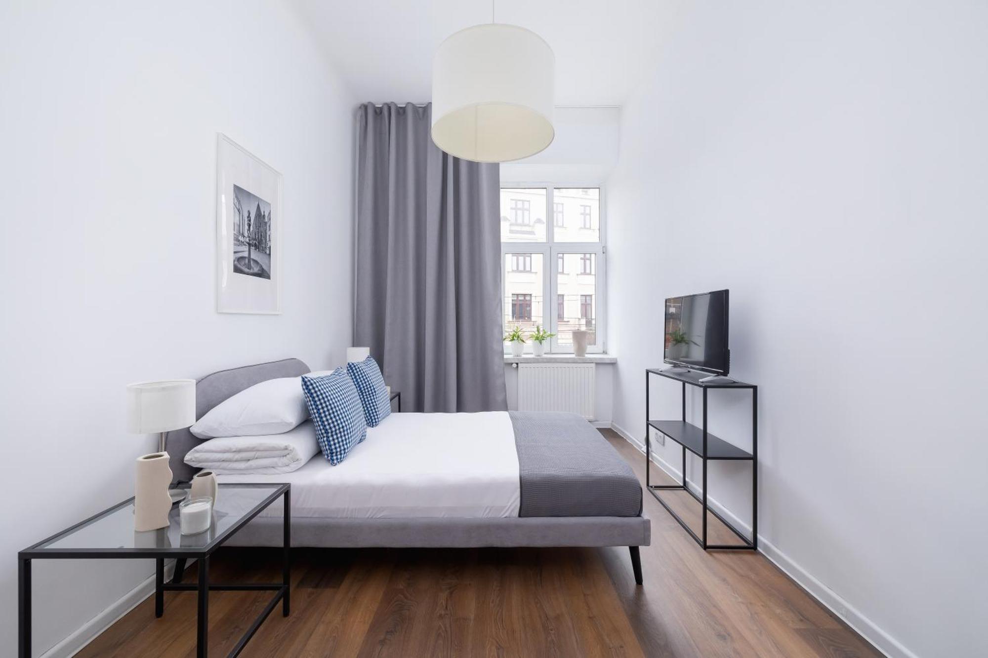 Apartmán 2-bedroom With Balcony - Dluga 65 Street *